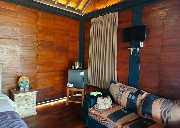 Guest house Lalupa Joglo 2*